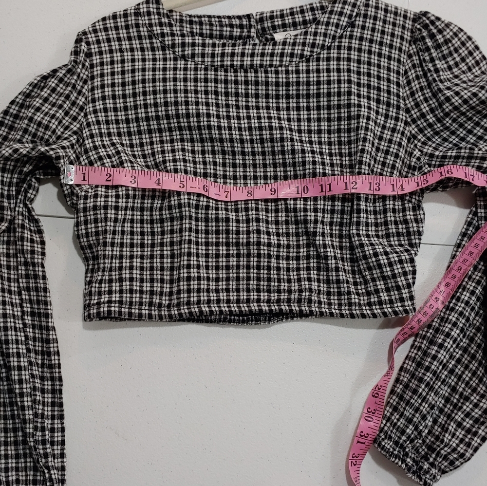 JAPNA LONG SLEEVE CROP TOP (a427) - Picture 2 of 14